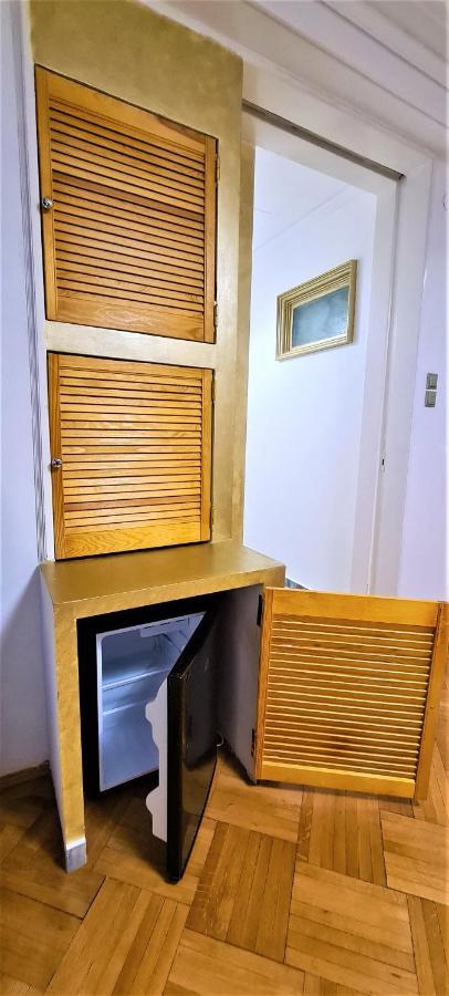 Central Arghezi Art Deco Apartment Piata Universitatii 부쿠레슈티 외부 사진